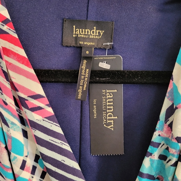 Amazing dress by Laundry shelli Segal - Picture 8 of 8